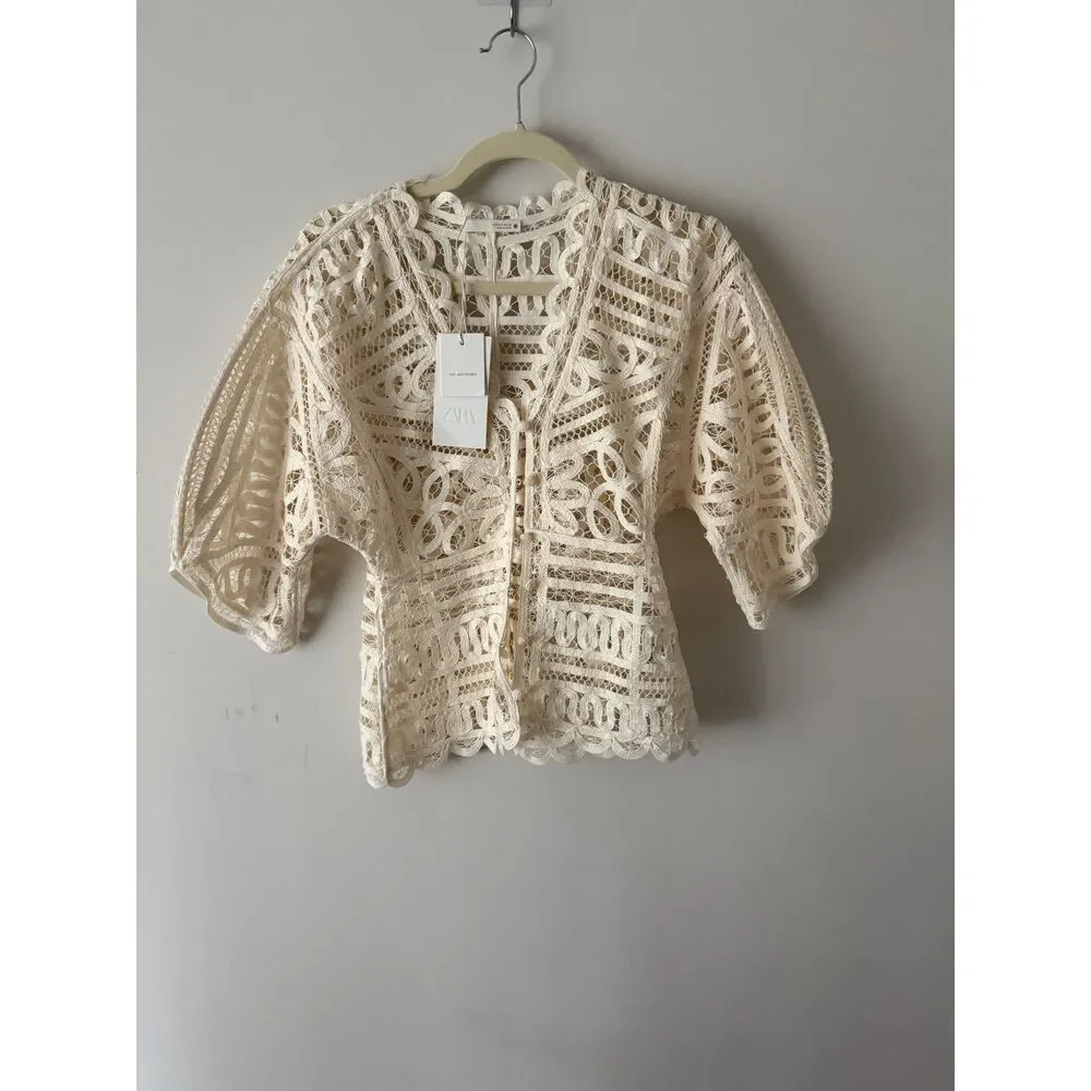 Zara chest straight